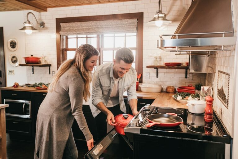 Must-Have Kitchen Gadgets for Every Cooking Enthusiast